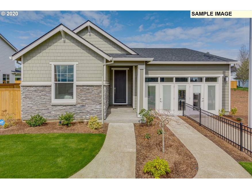 1566 N Spruce St, Canby, OR 97013 - photo 1