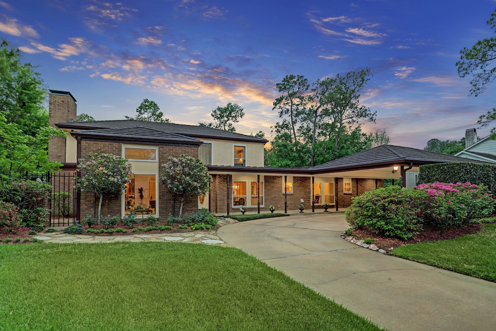 11707 Flintwood Dr, Houston, TX 77024 - photo 1