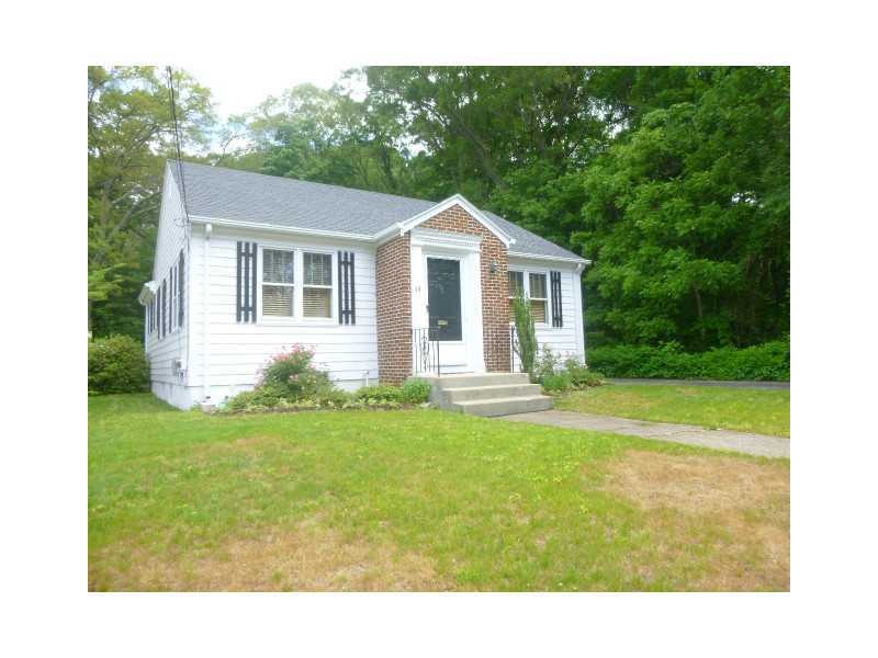 14 Saint Thomas St, North Providence, RI 02911 - photo 1