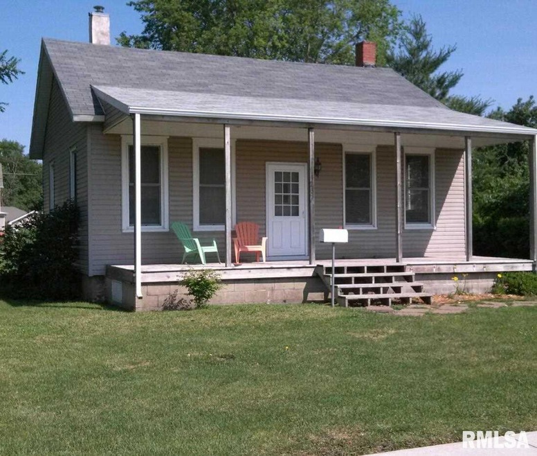 423 N Sangamon St, Lincoln, IL 62656 - photo 1