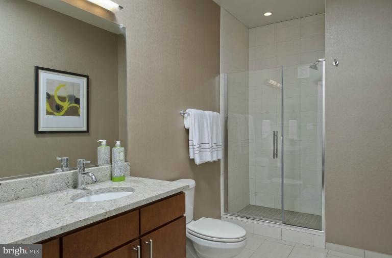 8005 13th St unit 205, Silver Spring, MD 20910 - photo 1