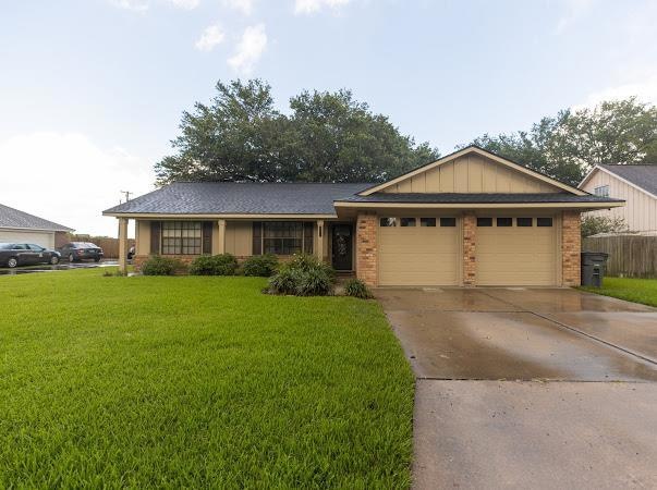 3316 La Vista Ave, Bay City, TX 77414 - photo 1