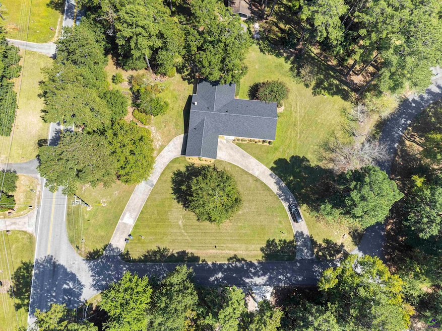 820 Wimbledon Rd, Macon, GA 31210 - photo 1