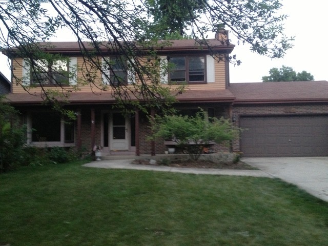 209 White Oak Dr, Wheaton, IL 60187 - photo 1