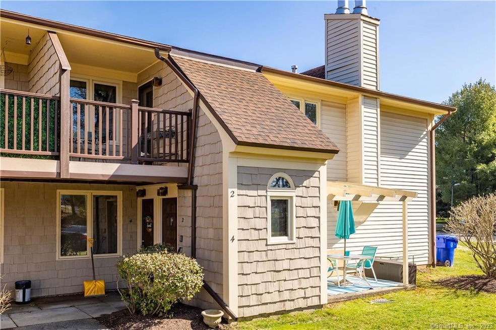 4 Copper Beech Dr unit 4, Rocky Hill, CT 06067 - photo 1