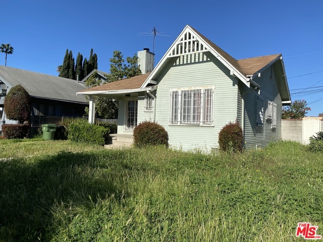 2209 Hillcrest Dr, Los Angeles, CA 90016 - photo 1