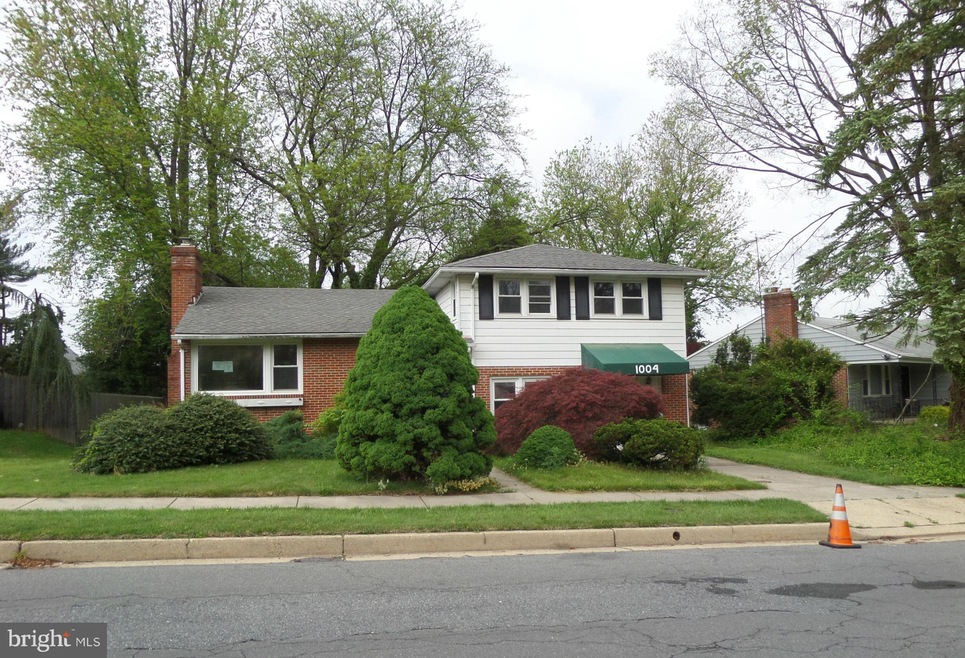 1004 Sayward Ave, Parkville, MD 21234 - photo 1