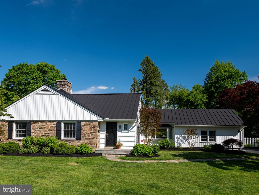 8 W Golf Club Ln, Paoli, PA 19301 - photo 1