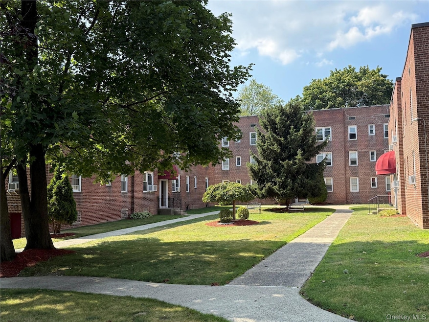 1549 Central Park Ave unit G2, Yonkers, NY 10710 - photo 1