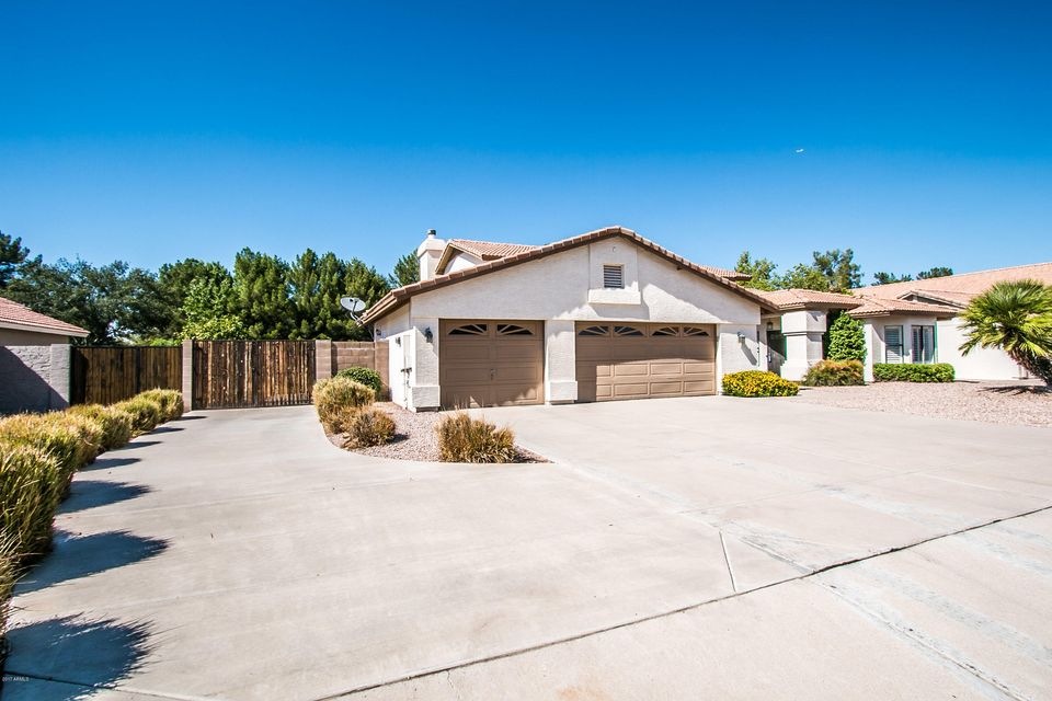 710 E Sagebrush-1