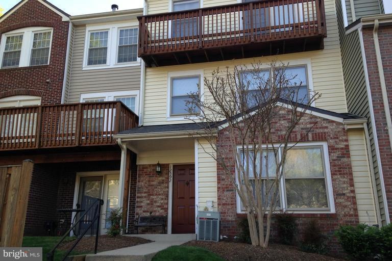 12592 Kempston Ln unit 7, Woodbridge, VA 22192 - photo 1