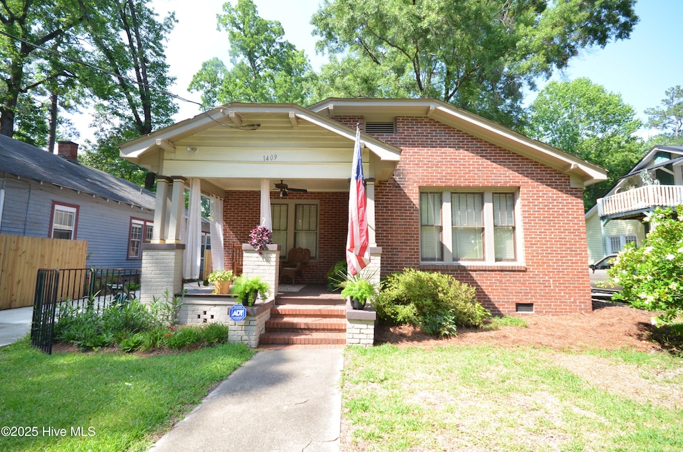Main Photo