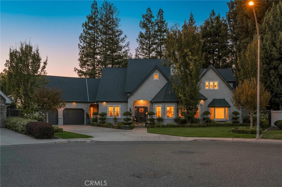 For Sale $1,199,950 • Co-Listing Agent