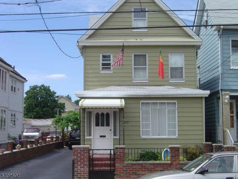 235 Vine St, Elizabeth, NJ 07202 - photo 1