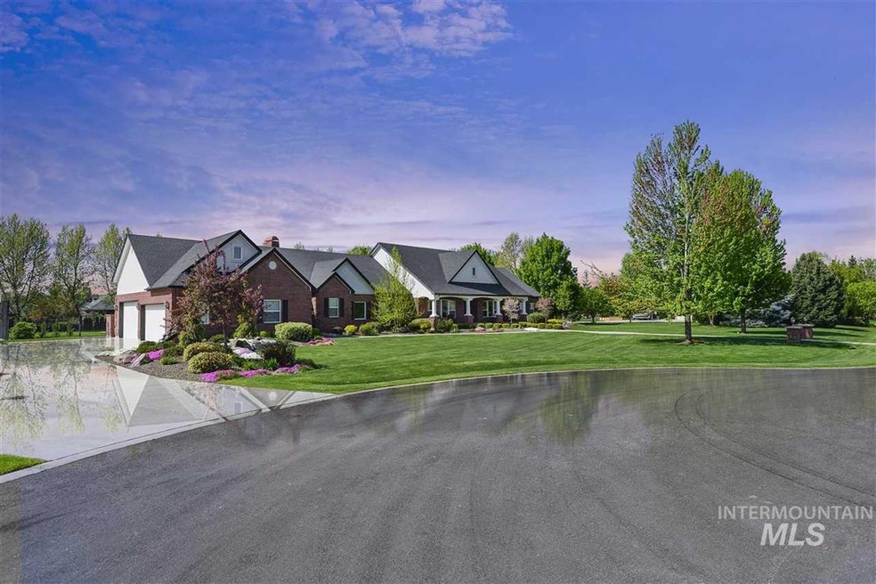 2217 W Autumn Crest Ct, Eagle, ID 83616 - photo 1