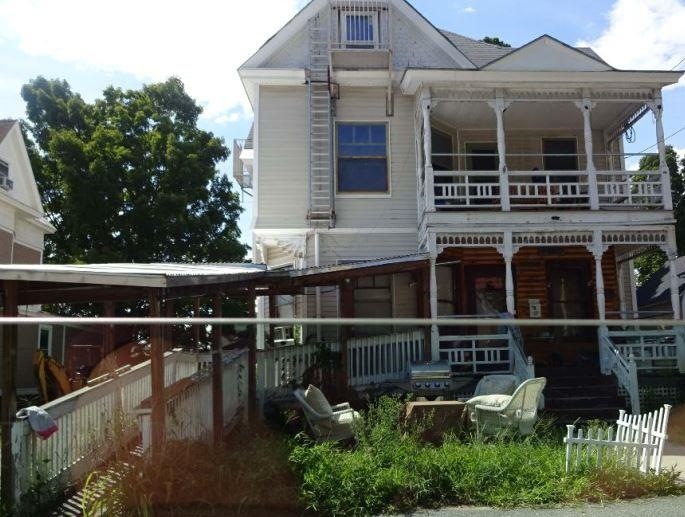 15 Bond St, Claremont, NH 03743 - photo 1