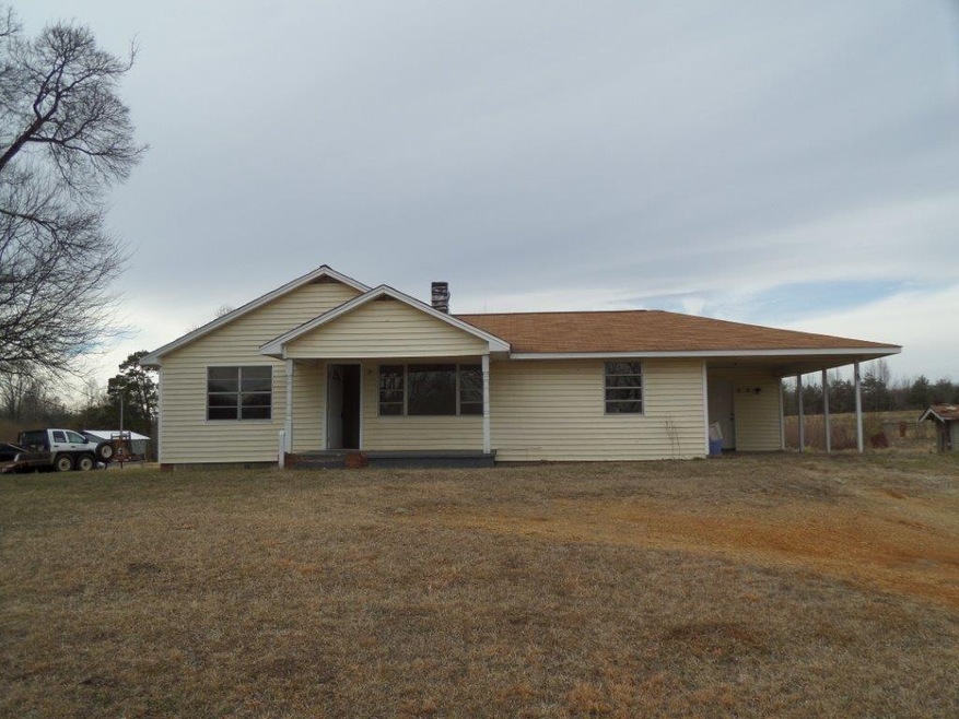 6969 Camp Creek Rd, Mount Airy, GA 30563 - photo 1