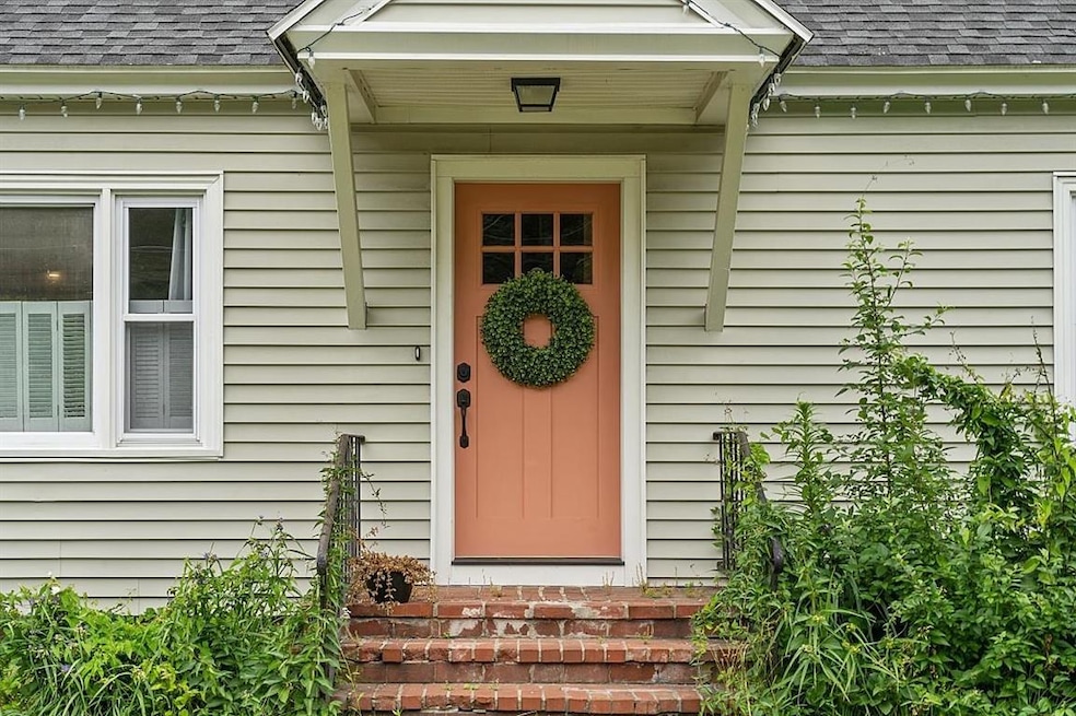 7 Troy St, Nashua, NH 03064 - photo 1