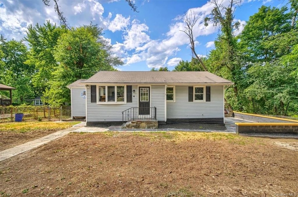 4 Revere Rd, Monroe, NY 10950 - photo 1