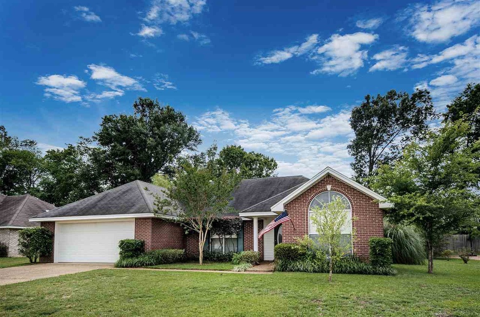 9918 Crooked Creek Cir, Byram, MS 39272 - photo 1