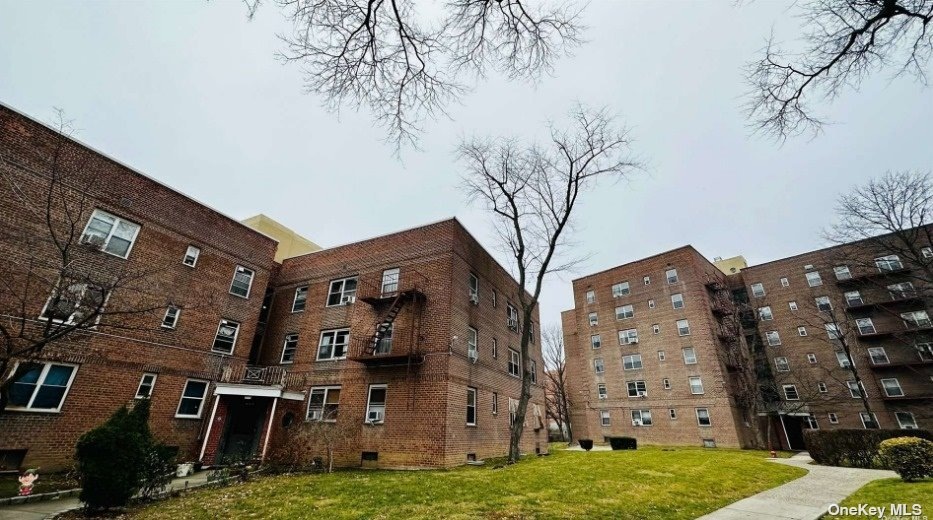 14727 38th Ave unit 14, Flushing, NY 11354 - photo 1