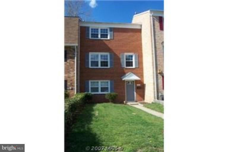 10108 Brandon Way, Manassas, VA 20109 - photo 1