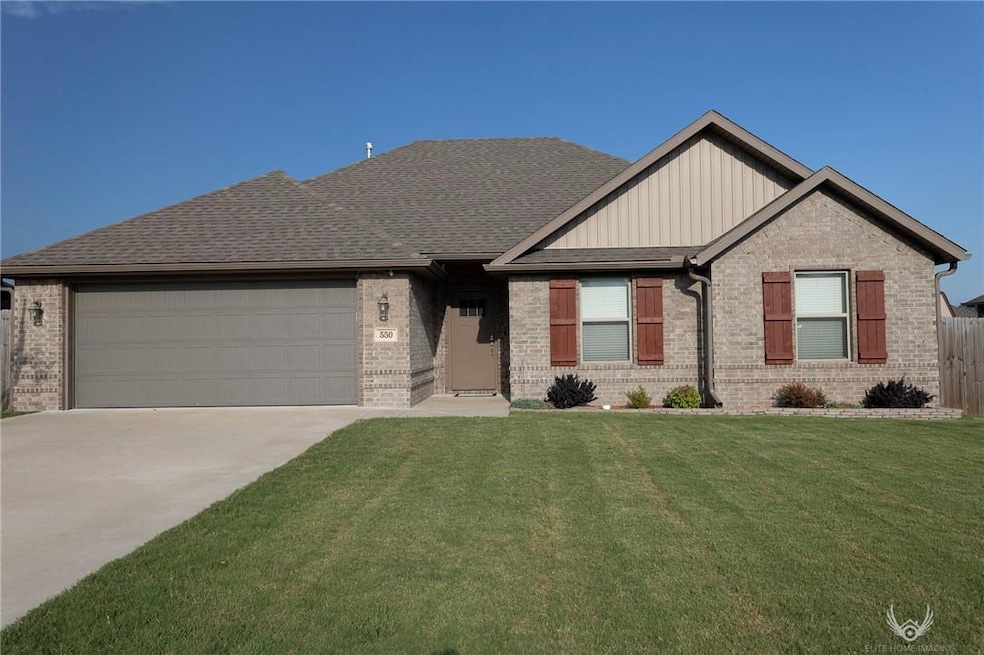 550 Captain Reid Ln, Prairie Grove, AR 72753 - photo 1