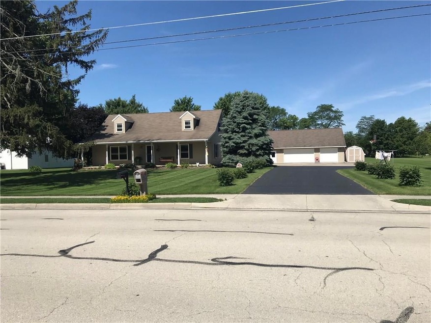 825 Beech St, Saint Marys, OH 45885 - photo 1