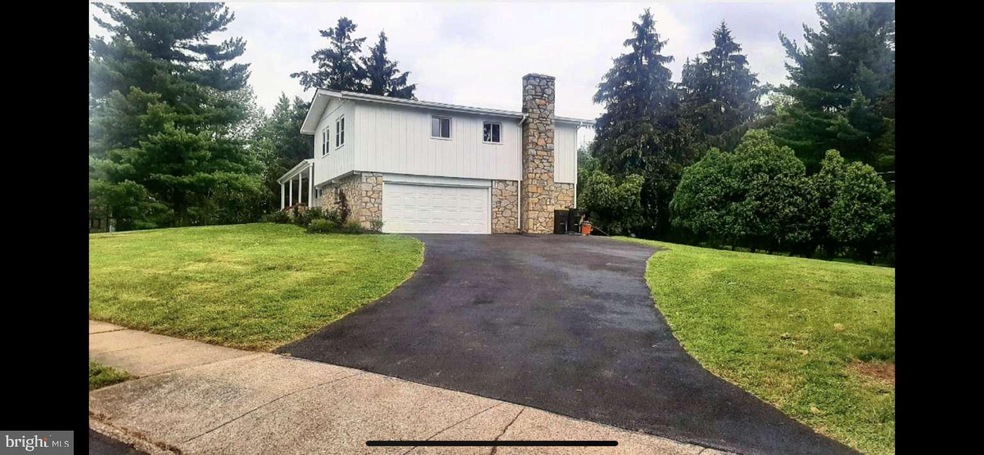 1921 Hemlock Rd, Norristown, PA 19403 - photo 1