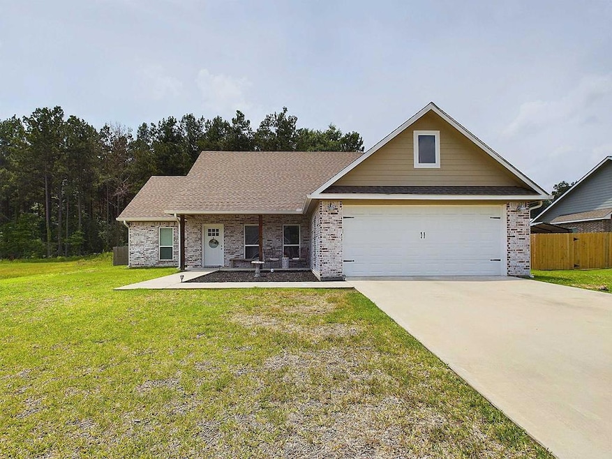 150 Dena Kay Dr, Lufkin, TX 75904 - photo 1
