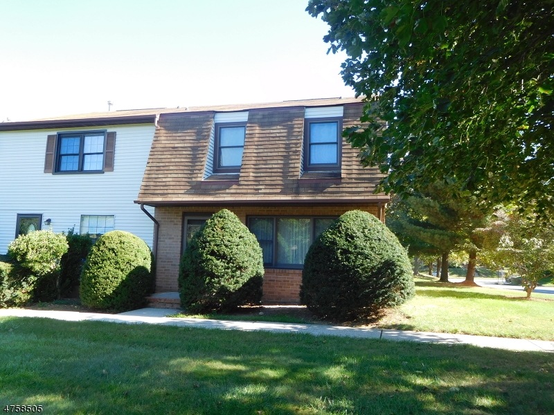172 Cynthia Dr unit 13H, Hackettstown, NJ 07840 - photo 1