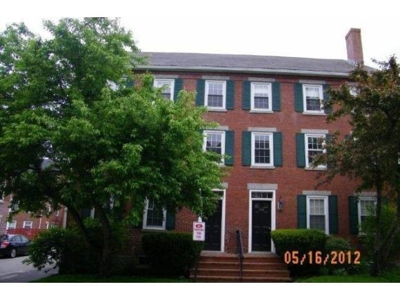 424-1 Second St unit 1, Rollinsford, NH 03869 - photo 1