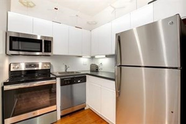 74 Fenway unit 45, Boston, MA 02115 - photo 1