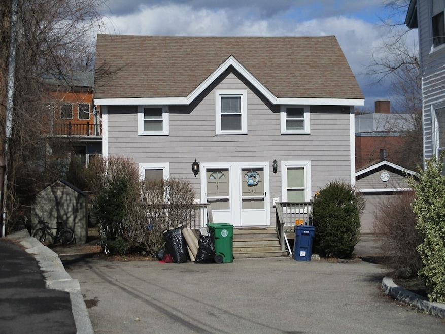 345 Linwood Ave unit 1, Newtonville, MA 02460 - photo 1