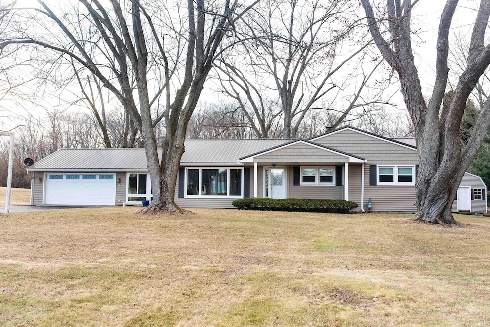 12139 N Syracuse Webster Rd, Syracuse, IN 46567 - photo 1