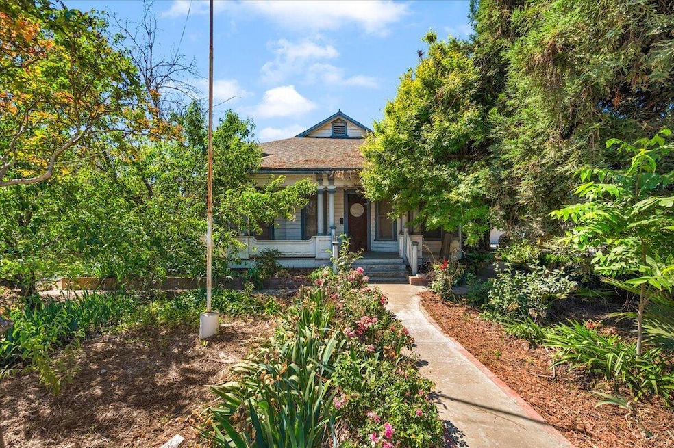 1447 W. Caldwell Ave.