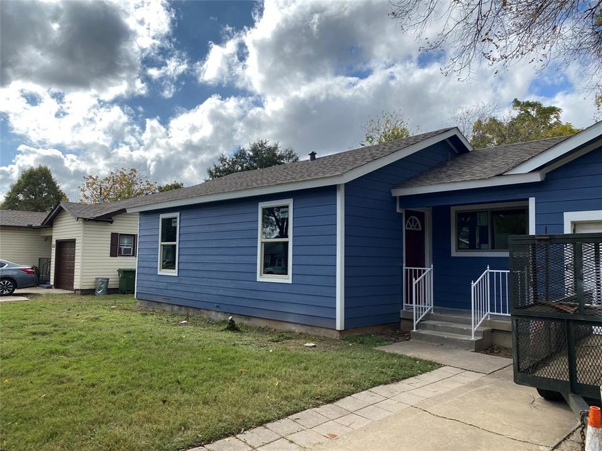 321 Norwood Dr, Hurst, TX 76053 - photo 1