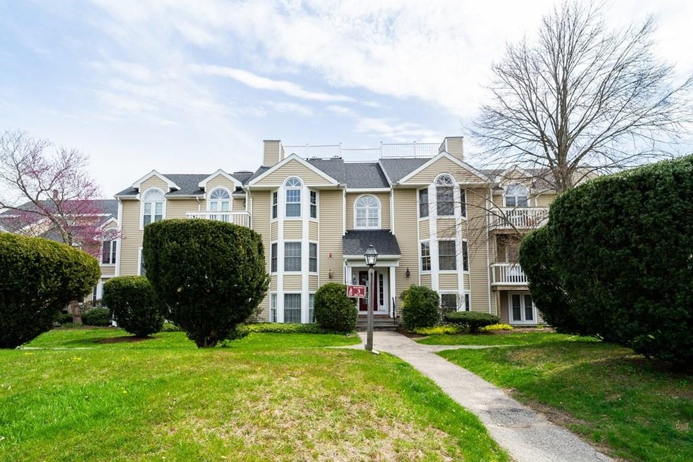 306 Carriage Ln unit 306, Taunton, MA 02780 - photo 1