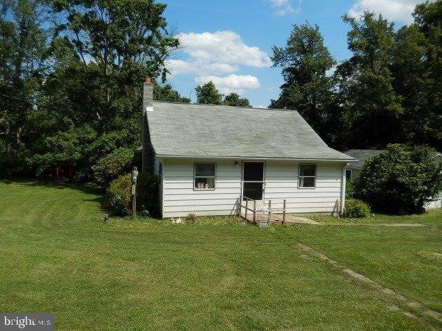 2242 Newport Rd, Newport, PA 17074 - photo 1