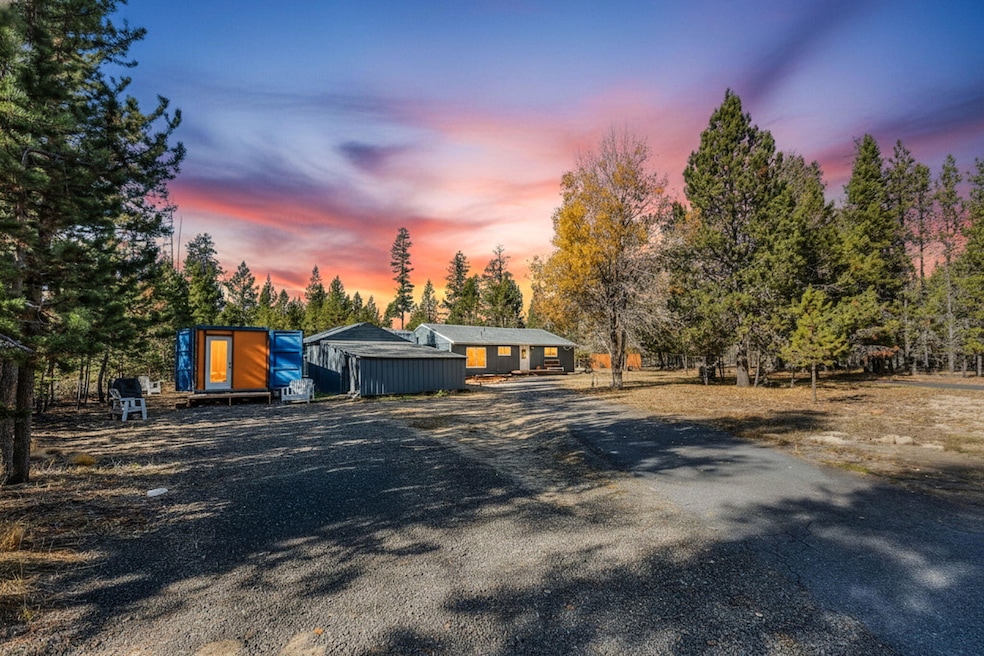 51273 Parker Rd, La Pine, OR 97739 - photo 1