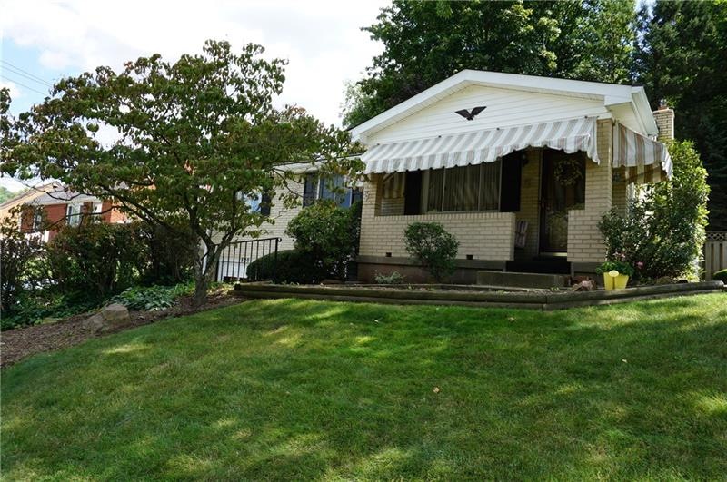 welcome to 820 Jane Street.  Original Owner!