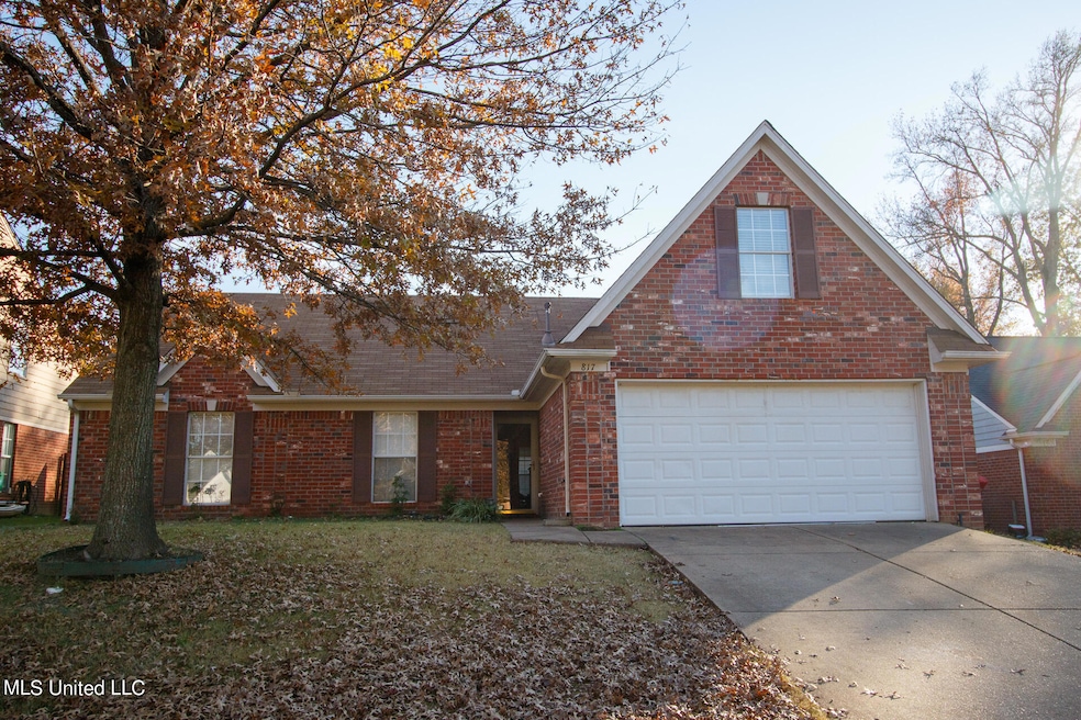 817 Cedar Trace Circle