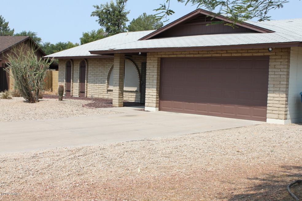Front - Culdesac Lot