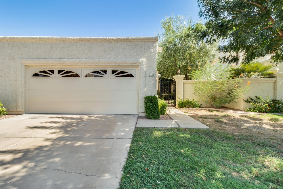 1859 E Vinedo Ln, Tempe, AZ 85284 - photo 1