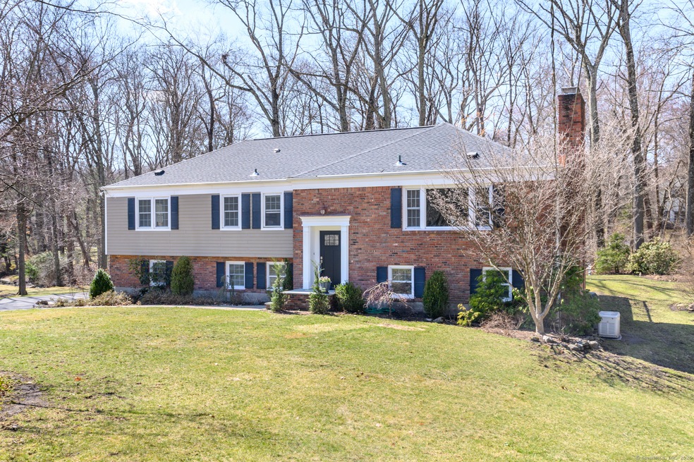 Sold $1,075,000 • Co-Listing Agent