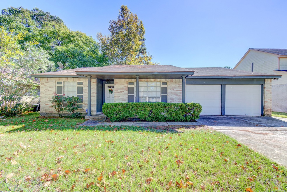 4510 Burkegate Dr, Spring, TX 77373 - photo 1