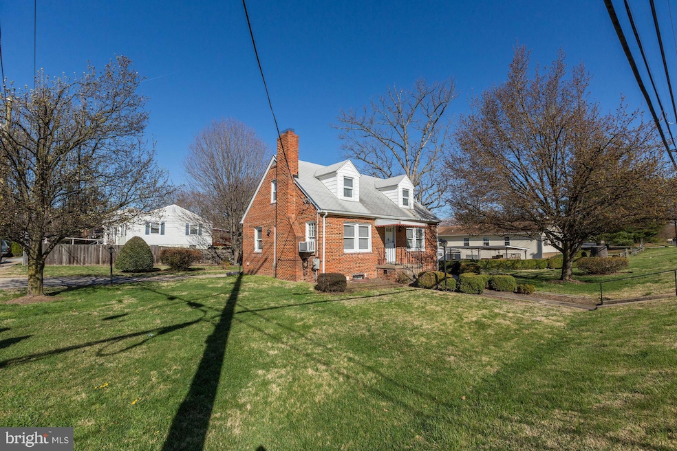 10814 Connecticut Ave, Kensington, MD 20895 - photo 1