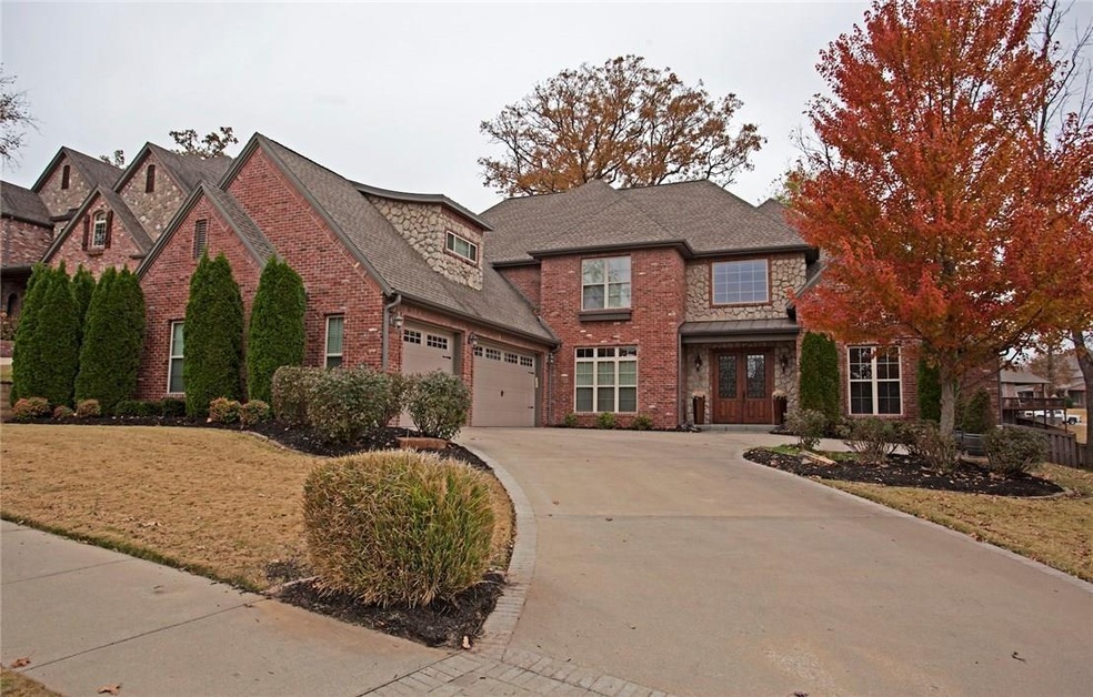 Prestige Home in Premier Location!