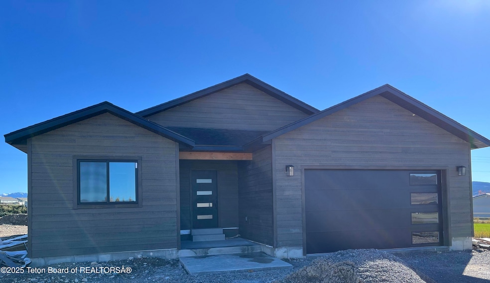 137 Little Greys Loop, Etna, WY 83118 - photo 1