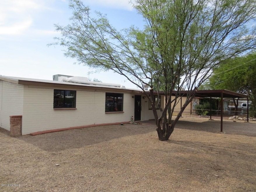 Front of 4009 N Fontana